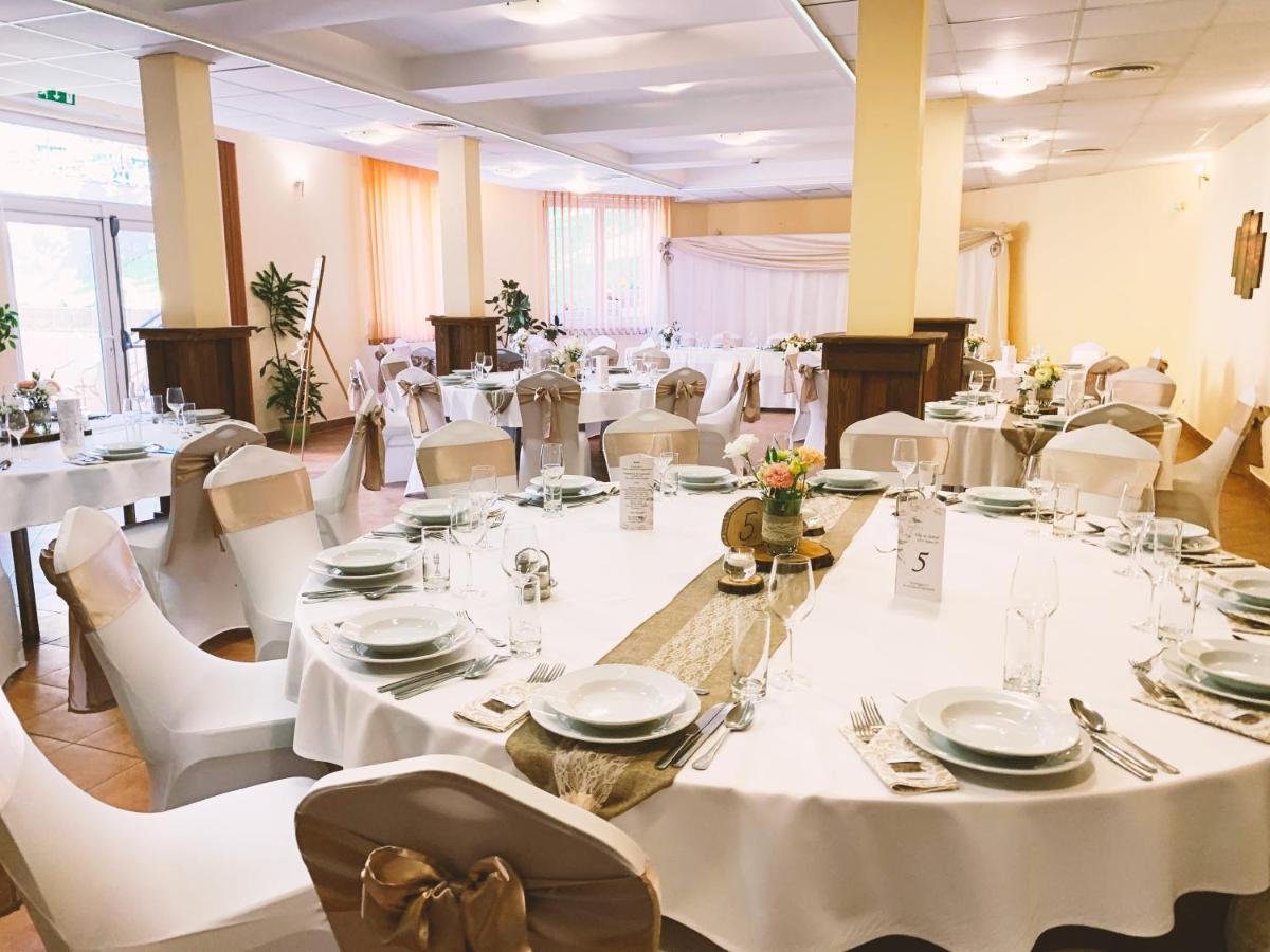 Granada Conference, Wellness And Sport Hotel 케치케메트 외부 사진