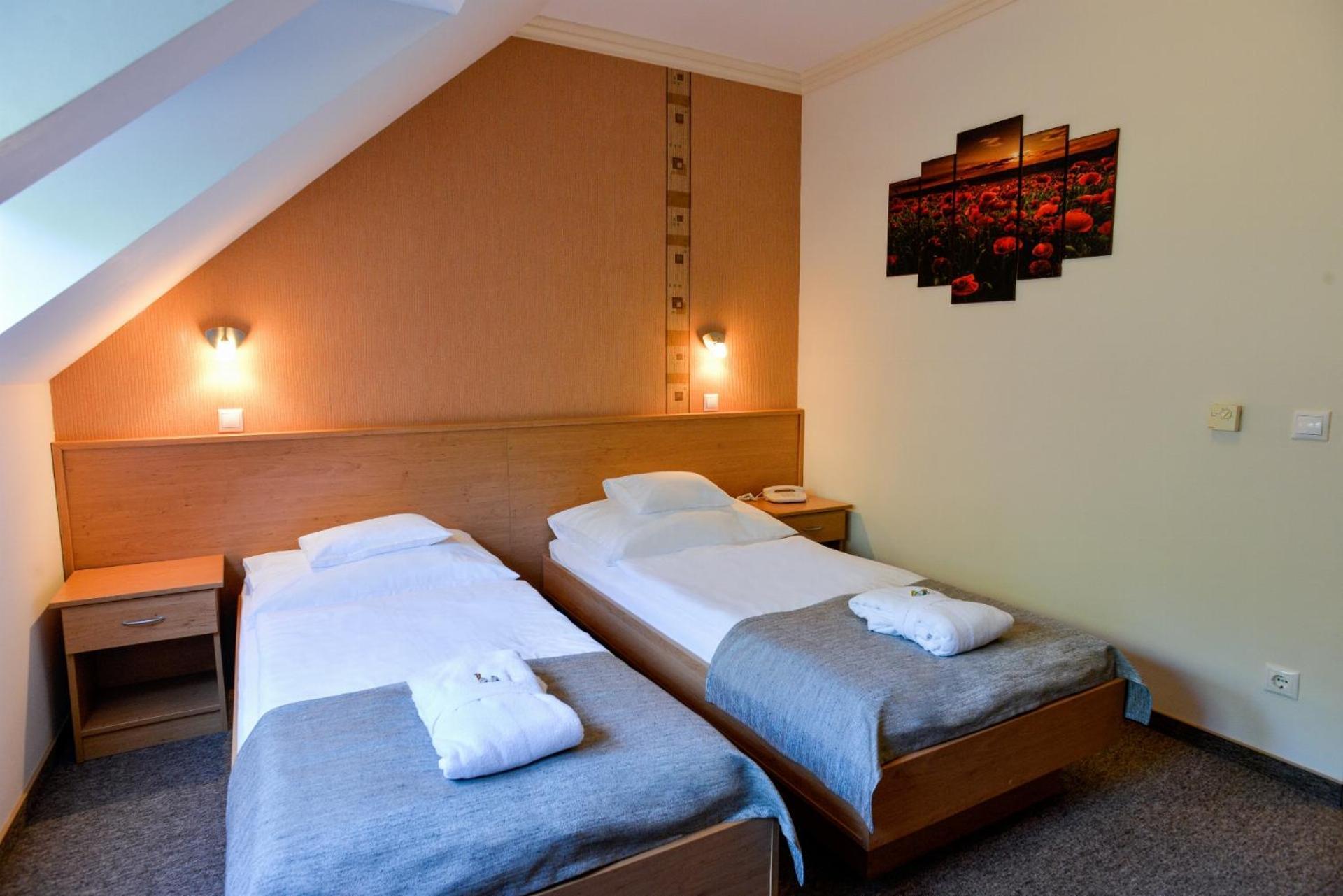 Granada Conference, Wellness And Sport Hotel 케치케메트 외부 사진